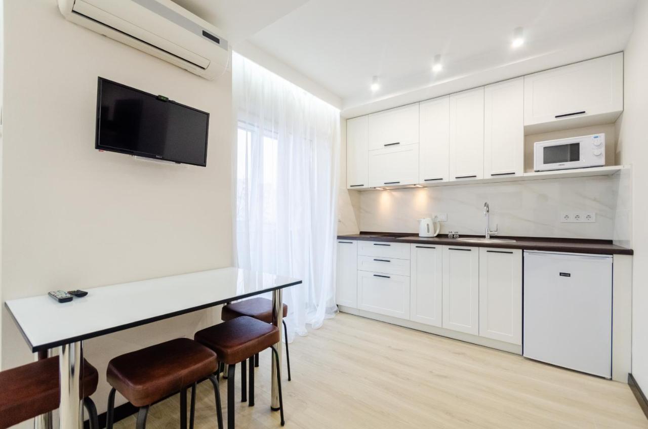 Artal Apartment On Obolonsky Avenue 31 Kyiv Exterior photo